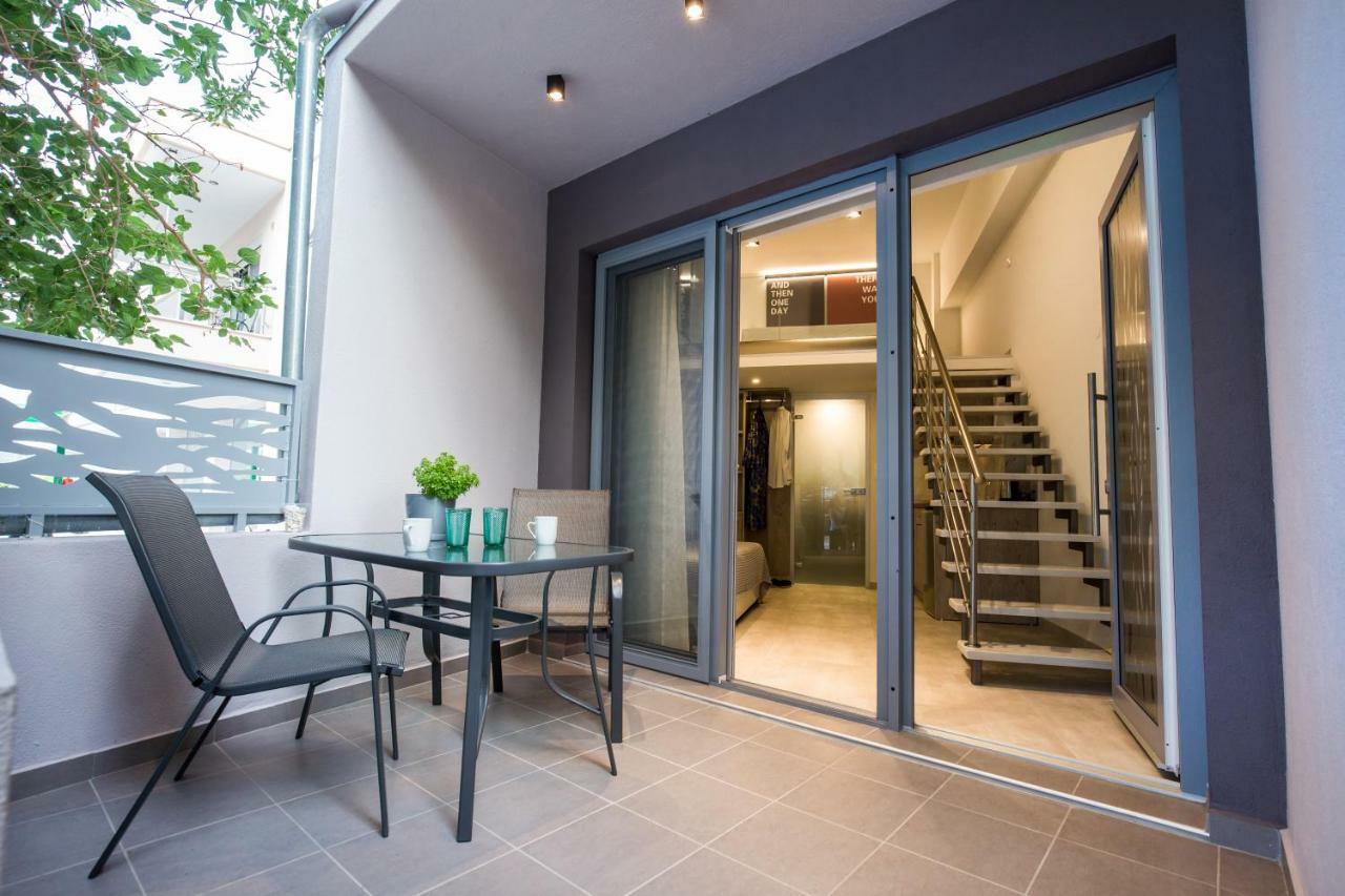 Mr & Mrs K Lofts Apartment Potos Exterior photo